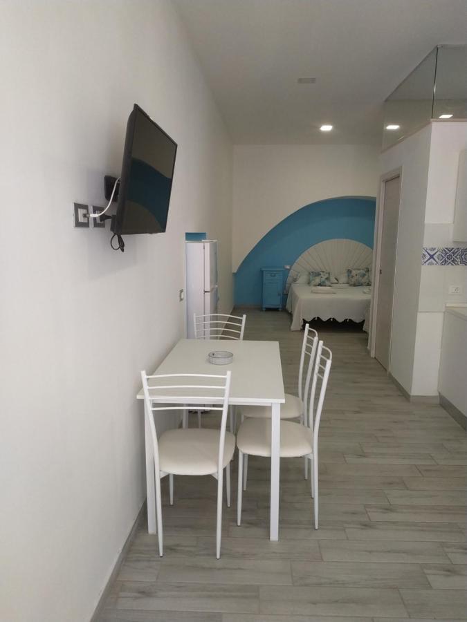 Loft Sul Mare Apartment Giardini Naxos Bagian luar foto